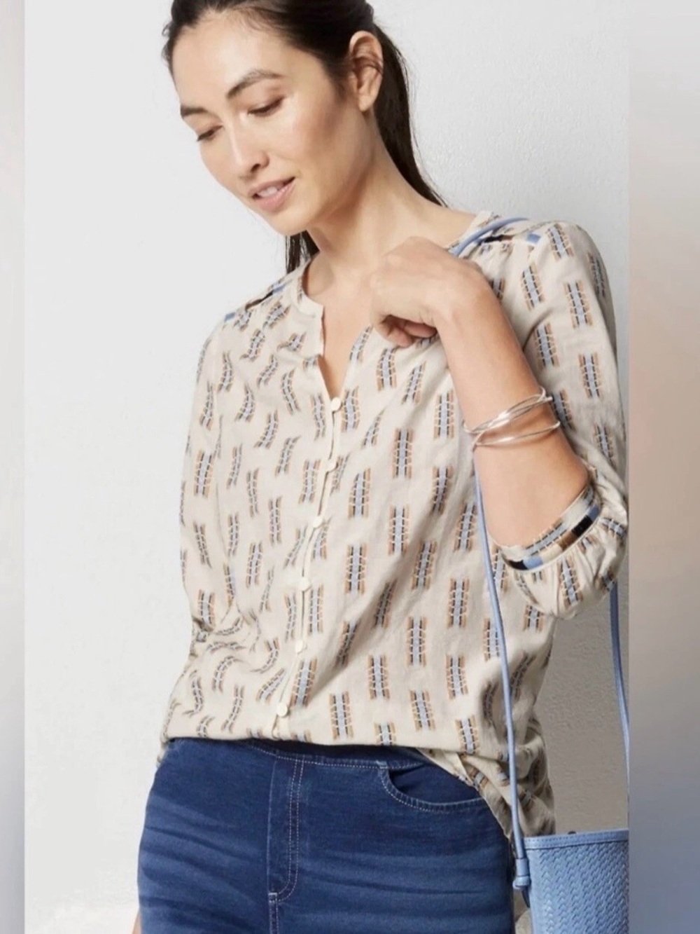 Women's Cream Printed Button-Front Blouse